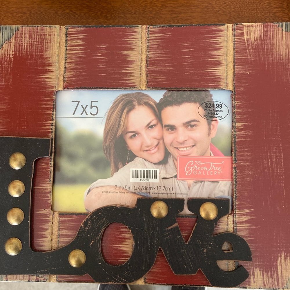 7x5 Love Frame